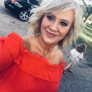 Meet your Posher, Abbey